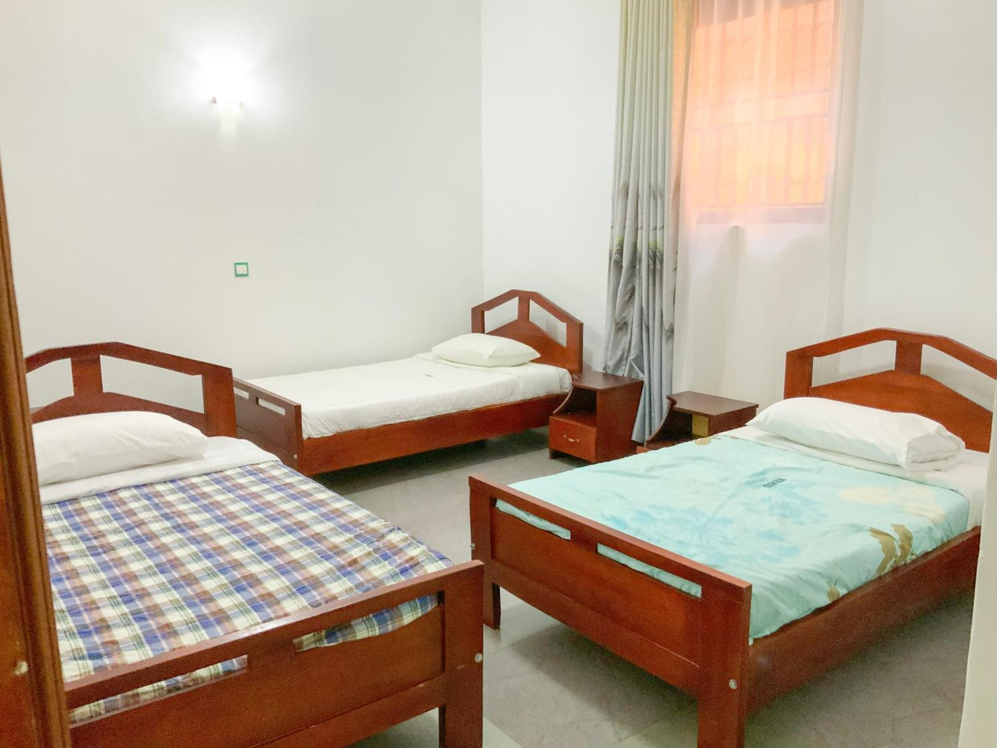 Hendo Hotel Entebbe Exterior photo