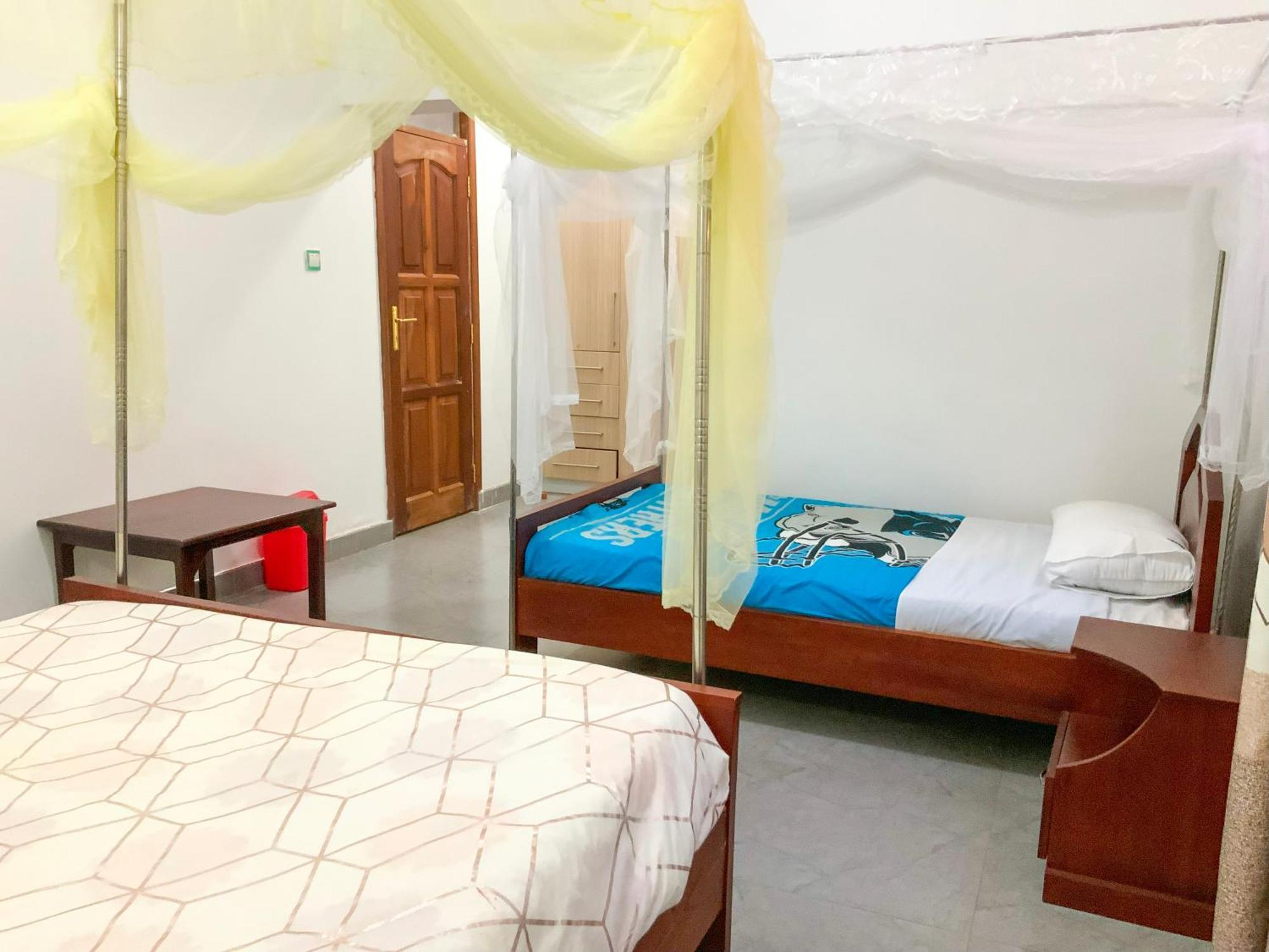 Hendo Hotel Entebbe Exterior photo