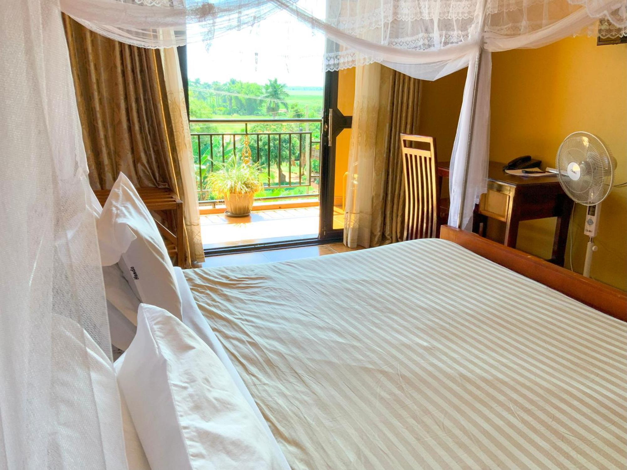Hendo Hotel Entebbe Exterior photo