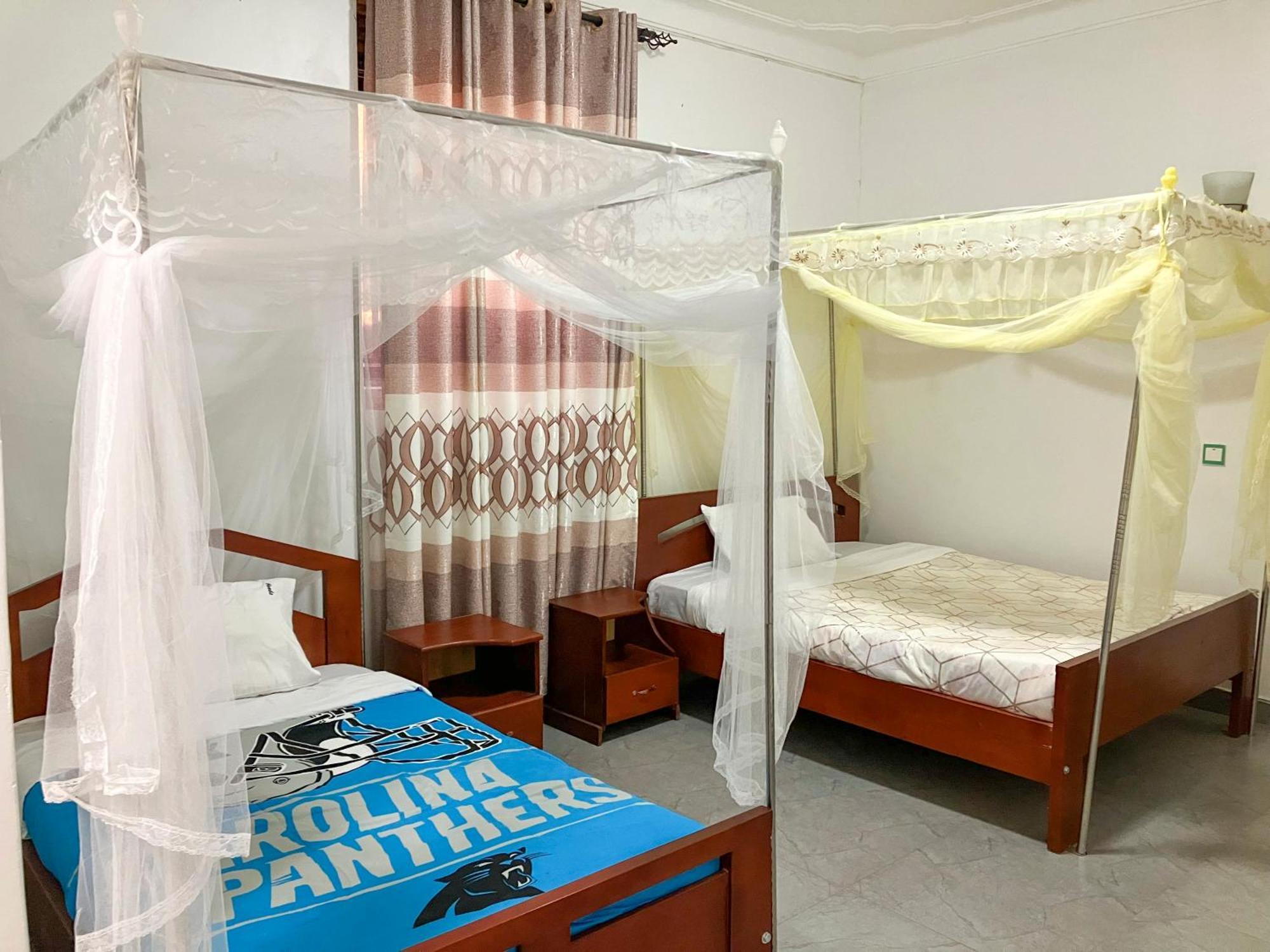 Hendo Hotel Entebbe Exterior photo